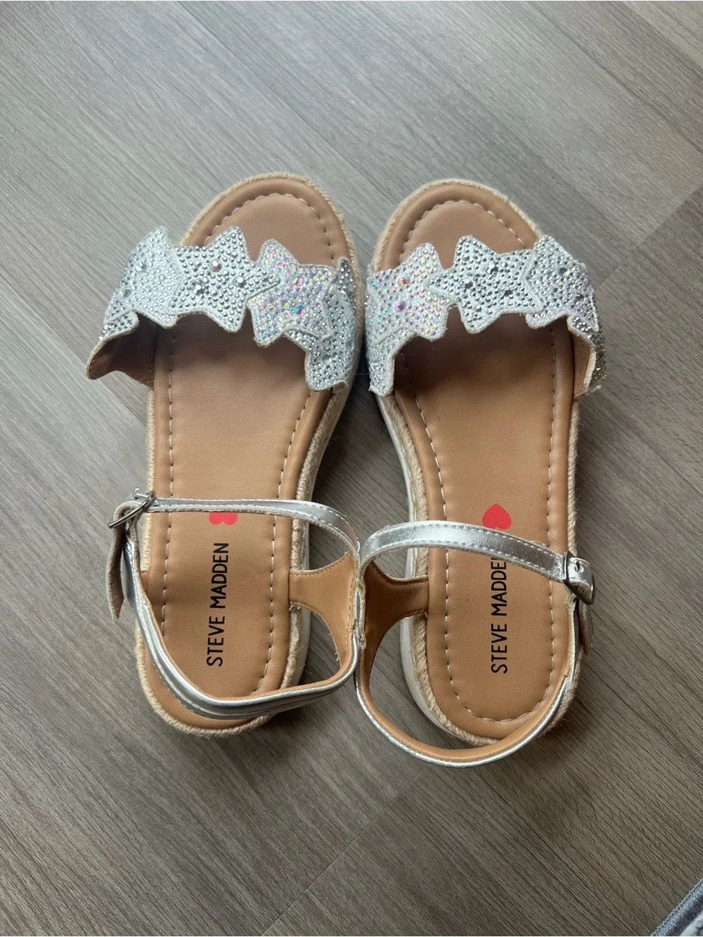 Steve Madden Girls' Silver Star-Strap Sandals